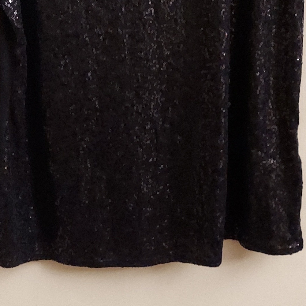 FASHION BUG Black Sequinned Round Neck Sleeveless Tank Top - Picture 6 of 12